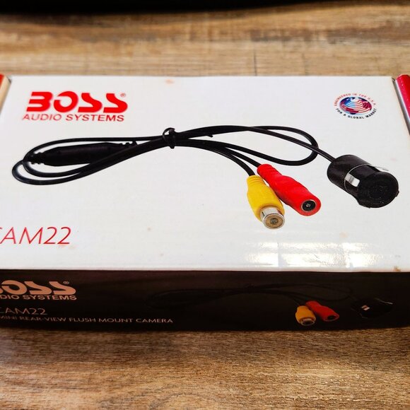 Boss Audio CAM22 Flush Mount Rearview Camera - New in Box - Picture 3 of 3